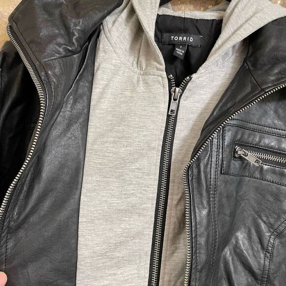 Torrid Black Gray Mixed Media Faux Leather Hooded Moto Jacket, 1X 14/16 - Picture 8 of 13